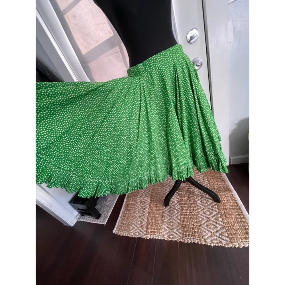 Vintage 1960s–70s Handmade Square Dance Skirt Green Clover Cotton 30” Waist